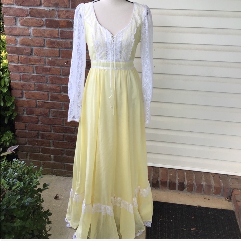 Pastel Yellow Maxi Gunne Sax Dress medium to small